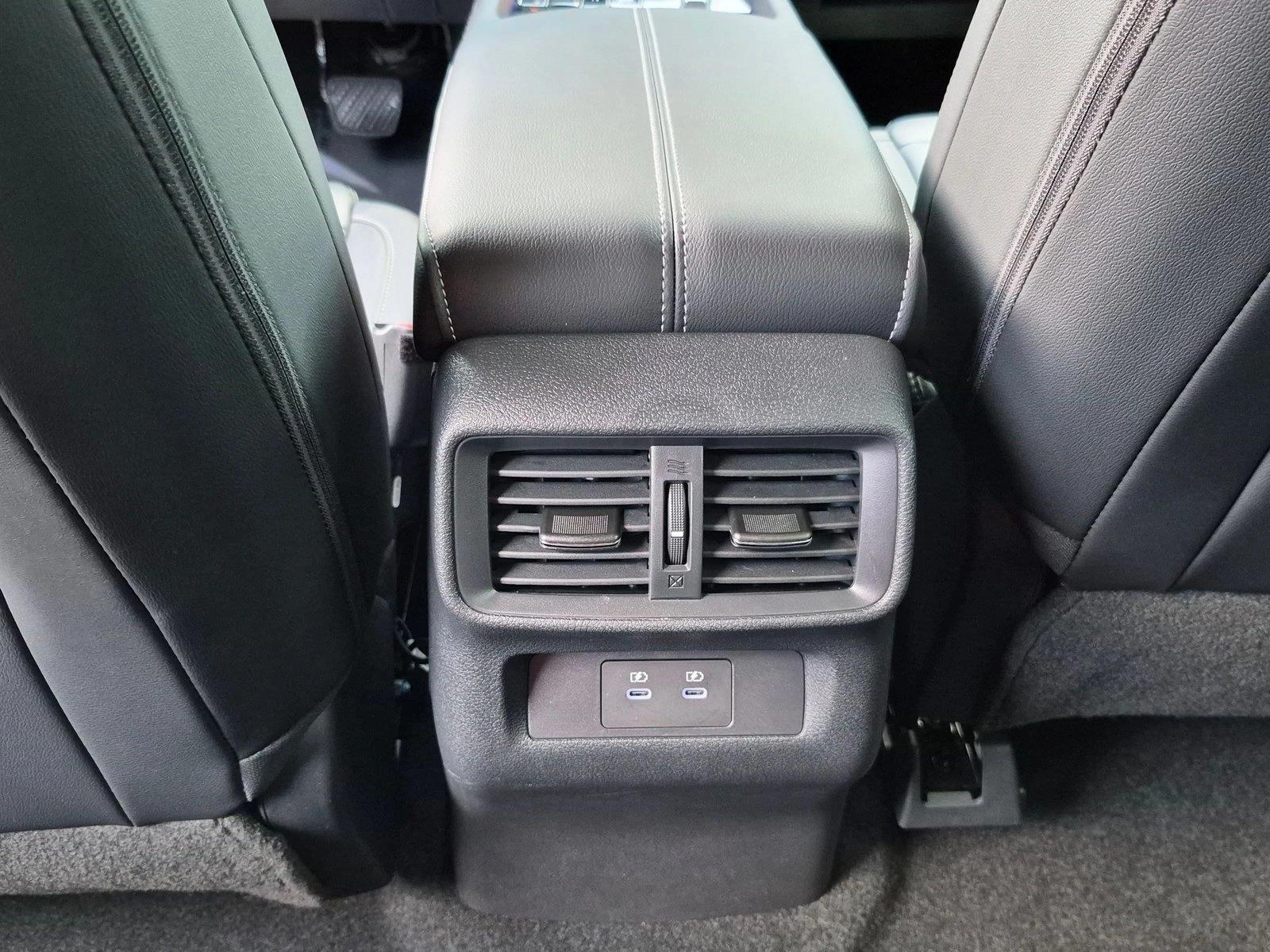 2025 Nissan Murano SL - Photo 17