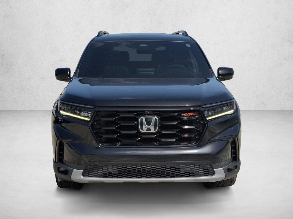 Used 2025 Honda Pilot TrailSport SUV