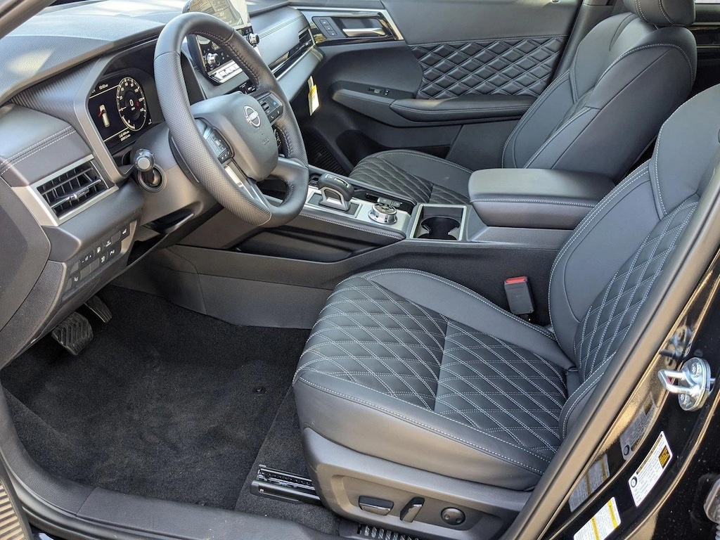New 2026 Nissan Rogue Plug-In Hybrid Platinum SUV