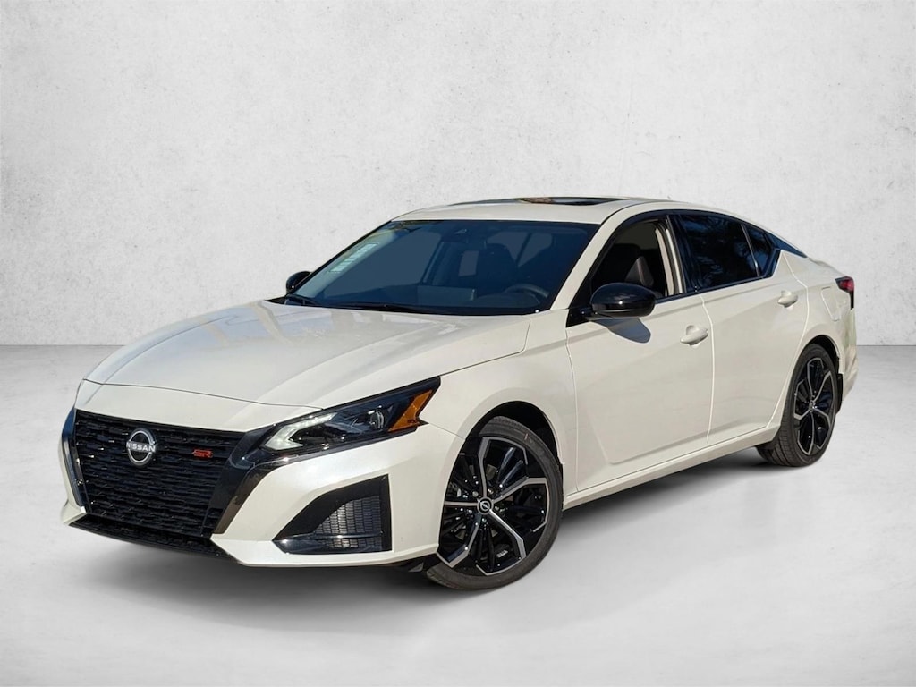 New 2025 Nissan Altima SR Sedan