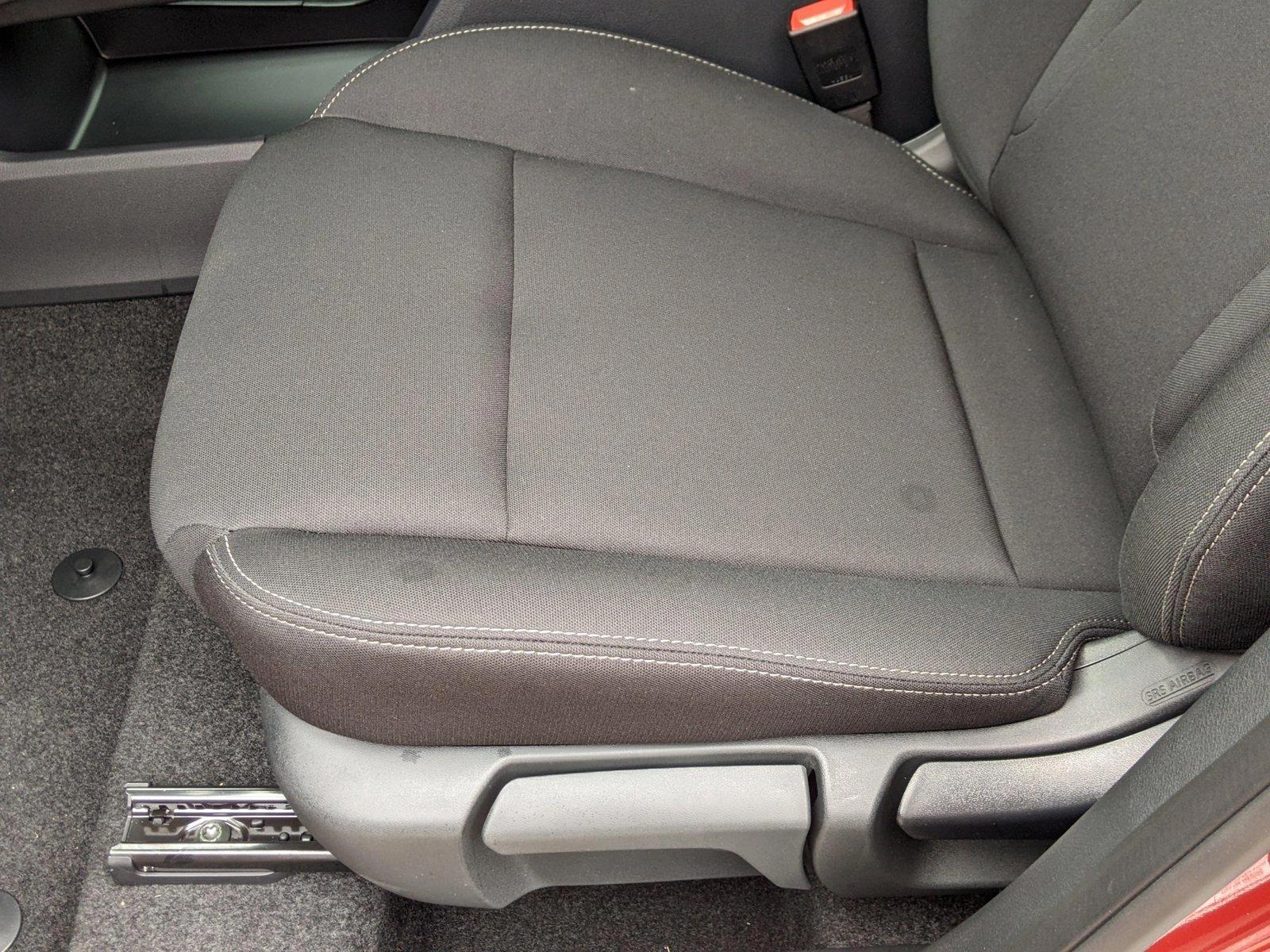 2025 Nissan Rogue S photo 4