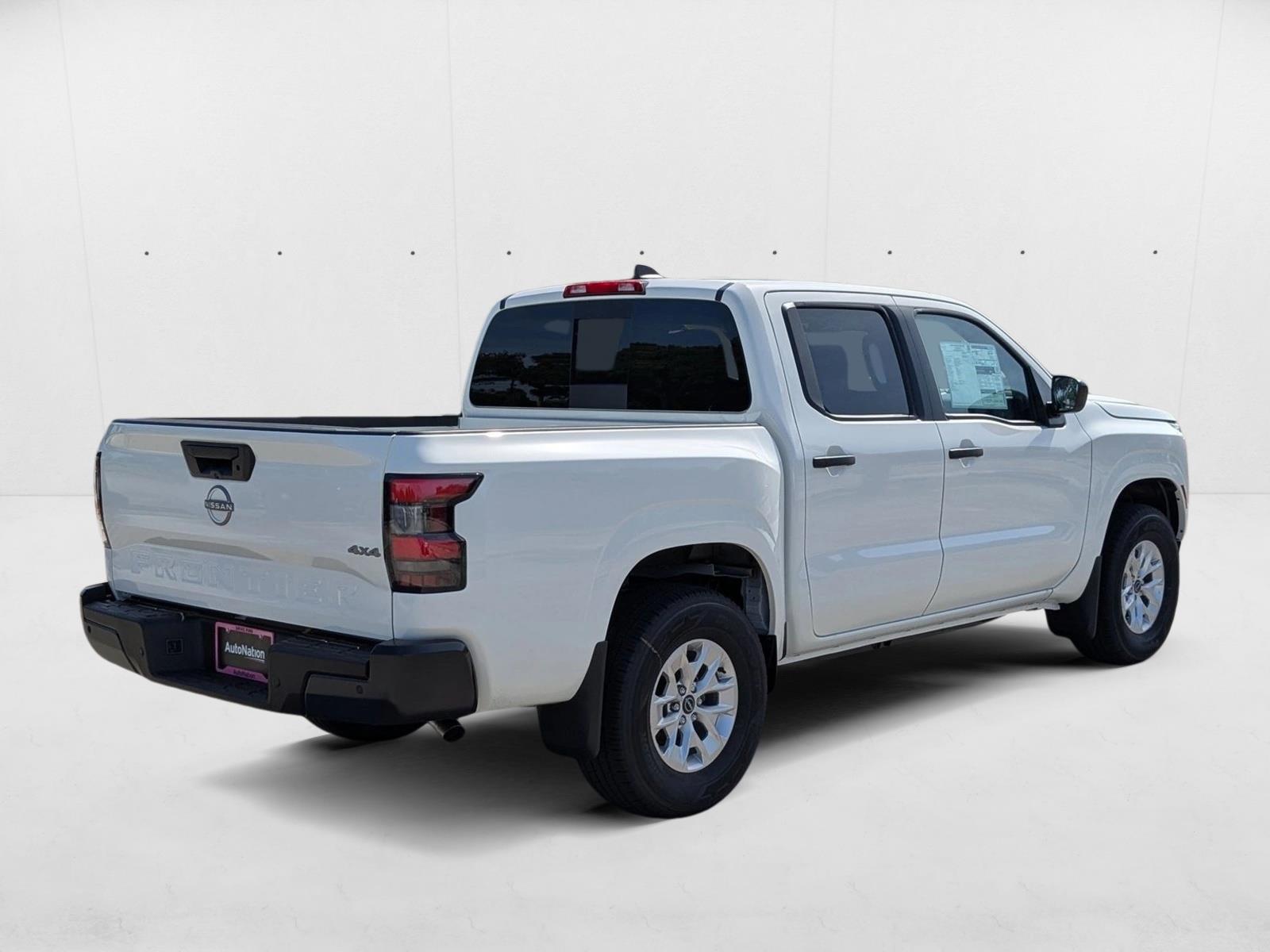 2025 Nissan Frontier S photo 2