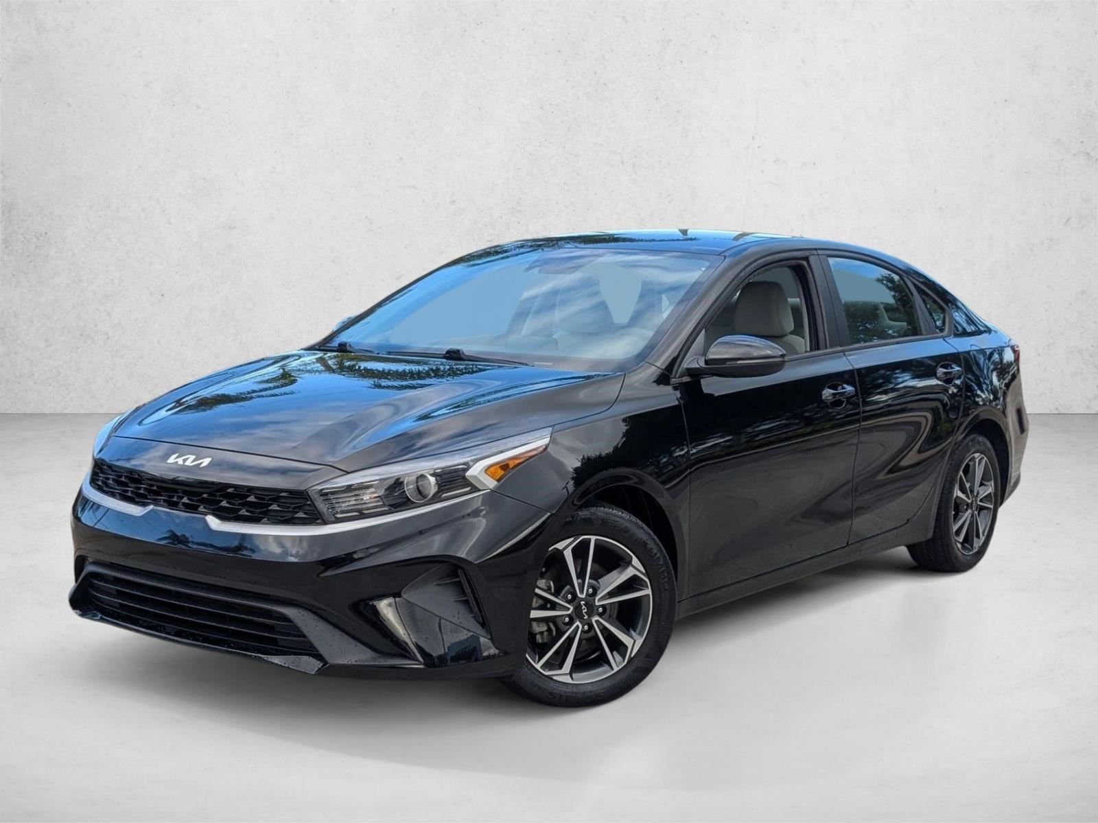 2023 Kia Forte LXS's photo