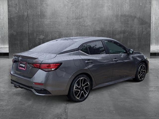 2025 Nissan Sentra SR photo 2