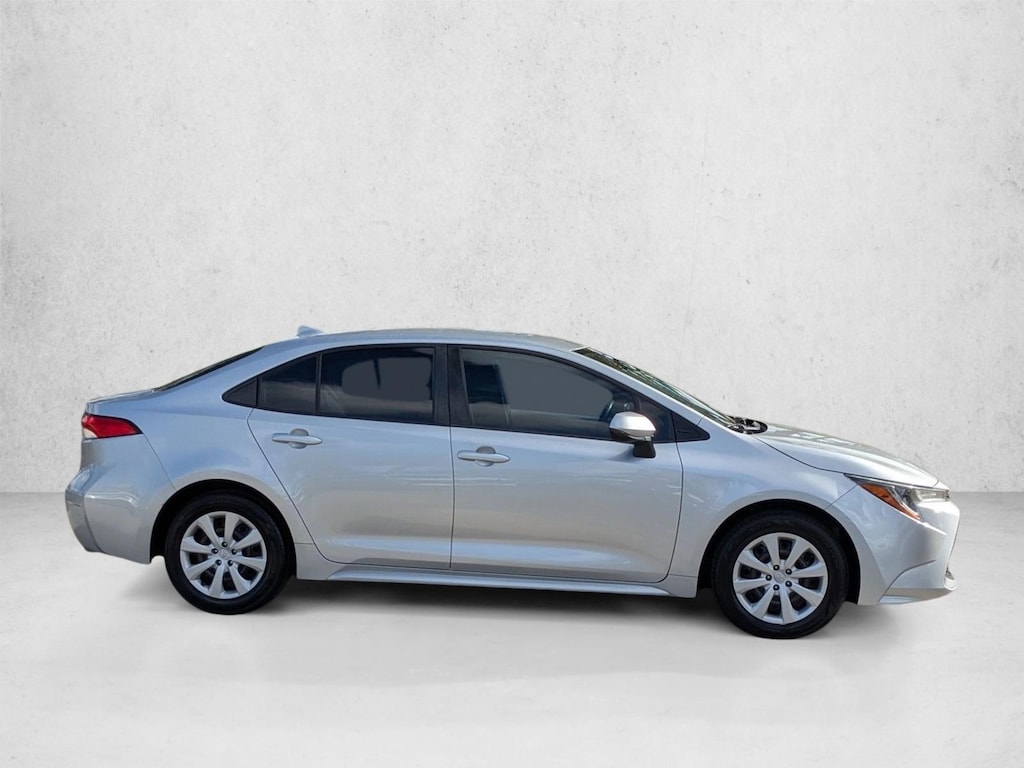 Used 2021 Toyota Corolla LE Sedan