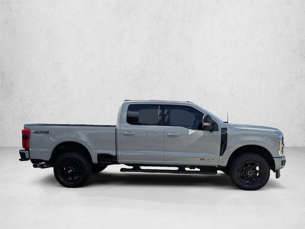 Used 2025 Ford F-250 LARIAT Truck Crew Cab