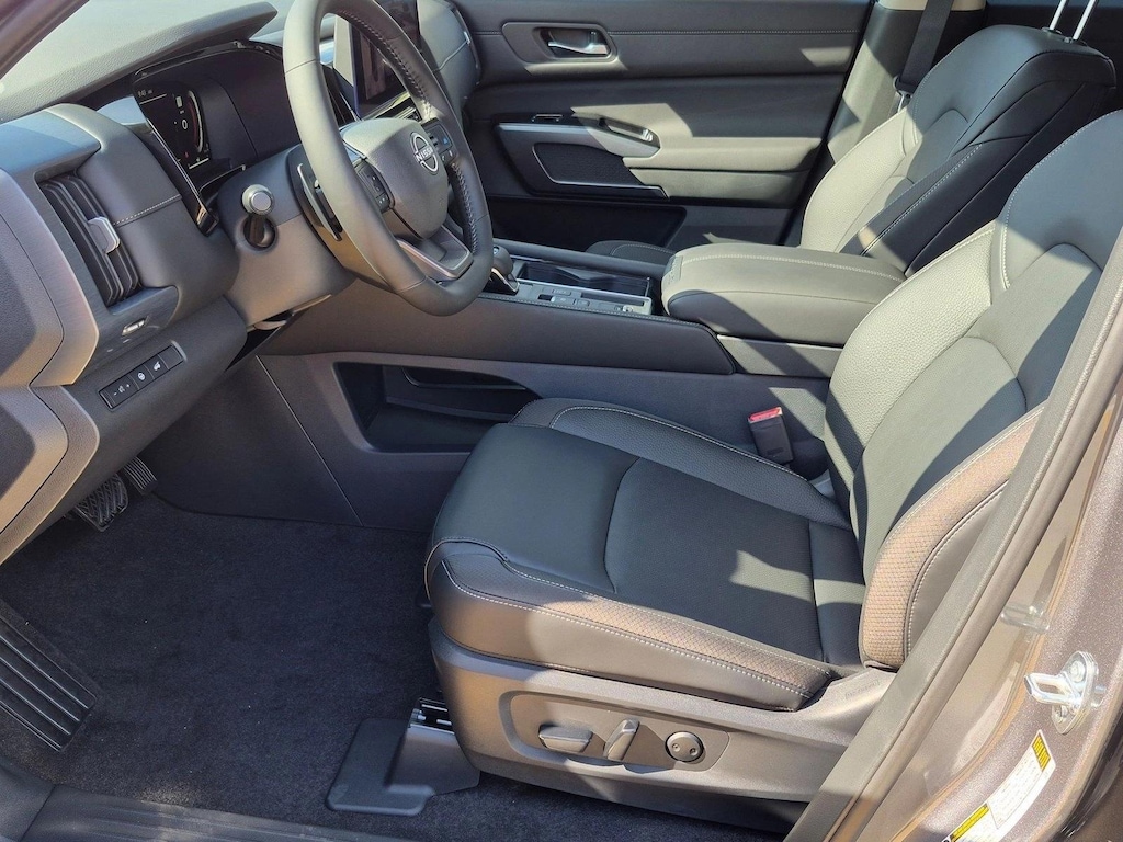 New 2026 Nissan Pathfinder SL SUV