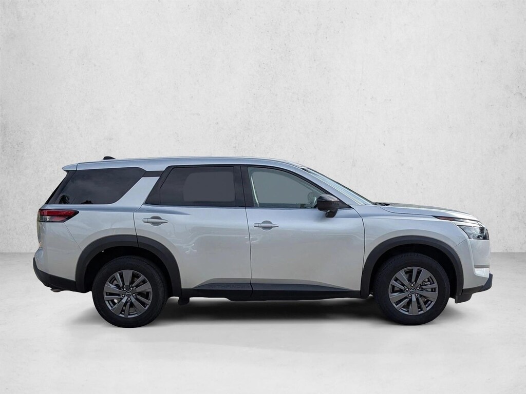 Used 2024 Nissan Pathfinder S SUV