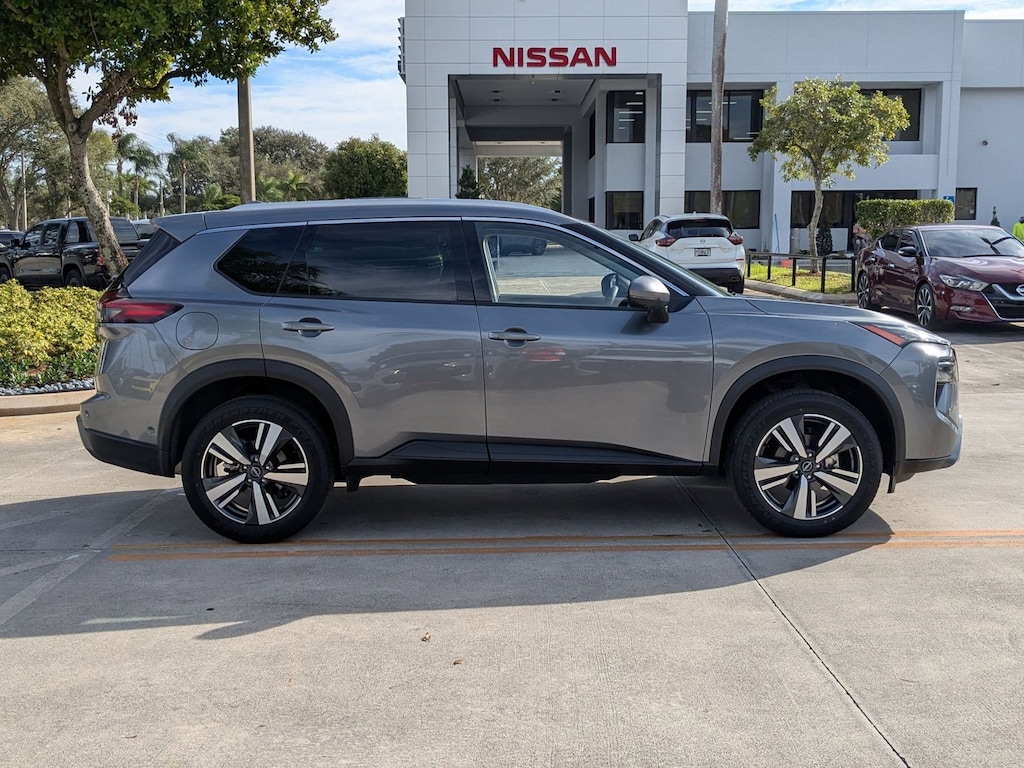 Used 2024 Nissan Rogue SL SUV