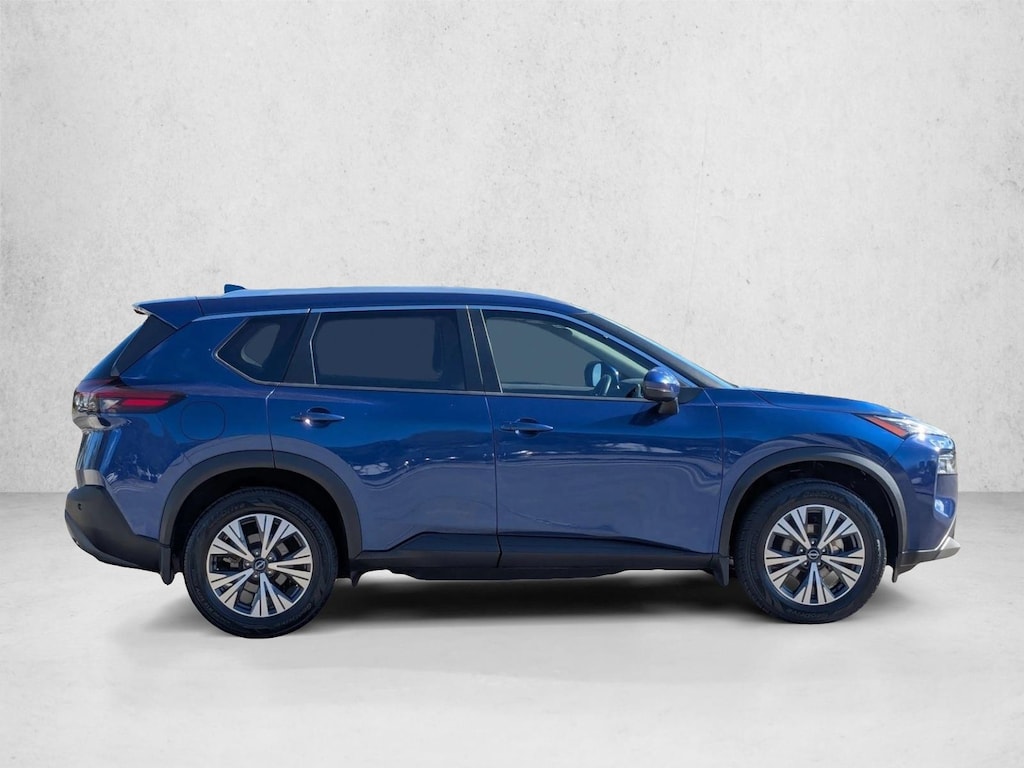 Used 2022 Nissan Rogue SV SUV
