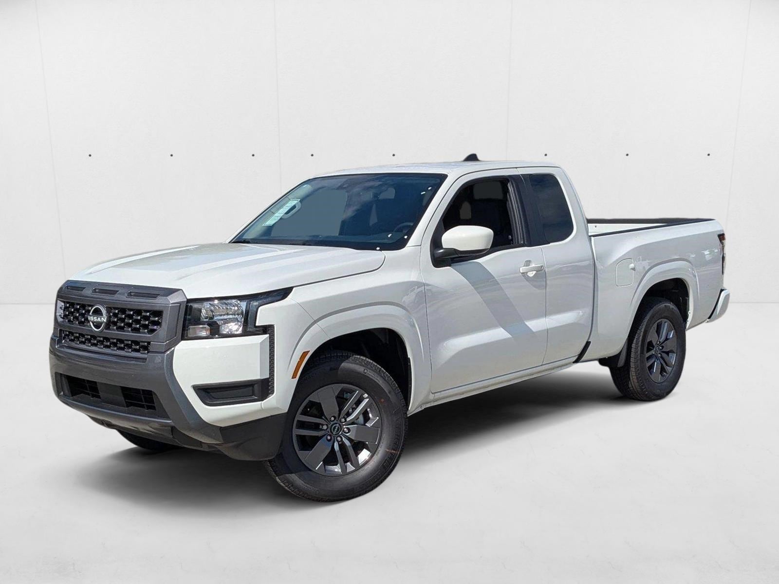 2025 Nissan Frontier SV's photo