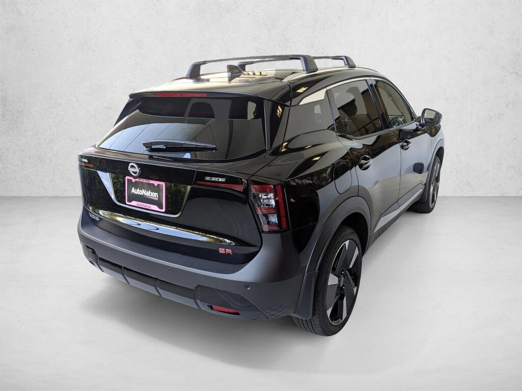 New 2026 Nissan Kicks SR SUV