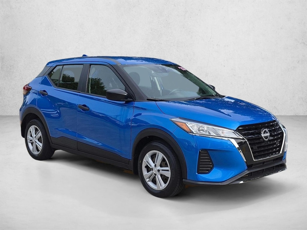 Used 2023 Nissan Kicks S SUV