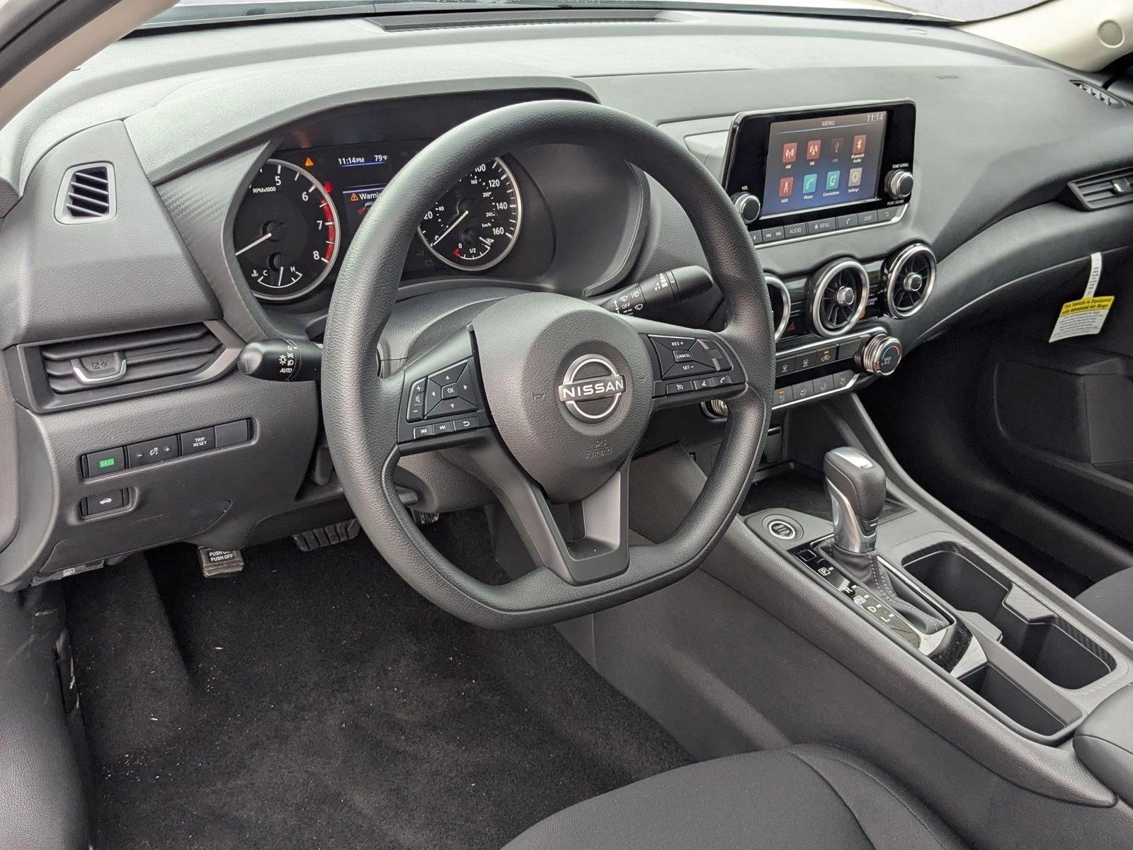 2025 Nissan Sentra S photo 3