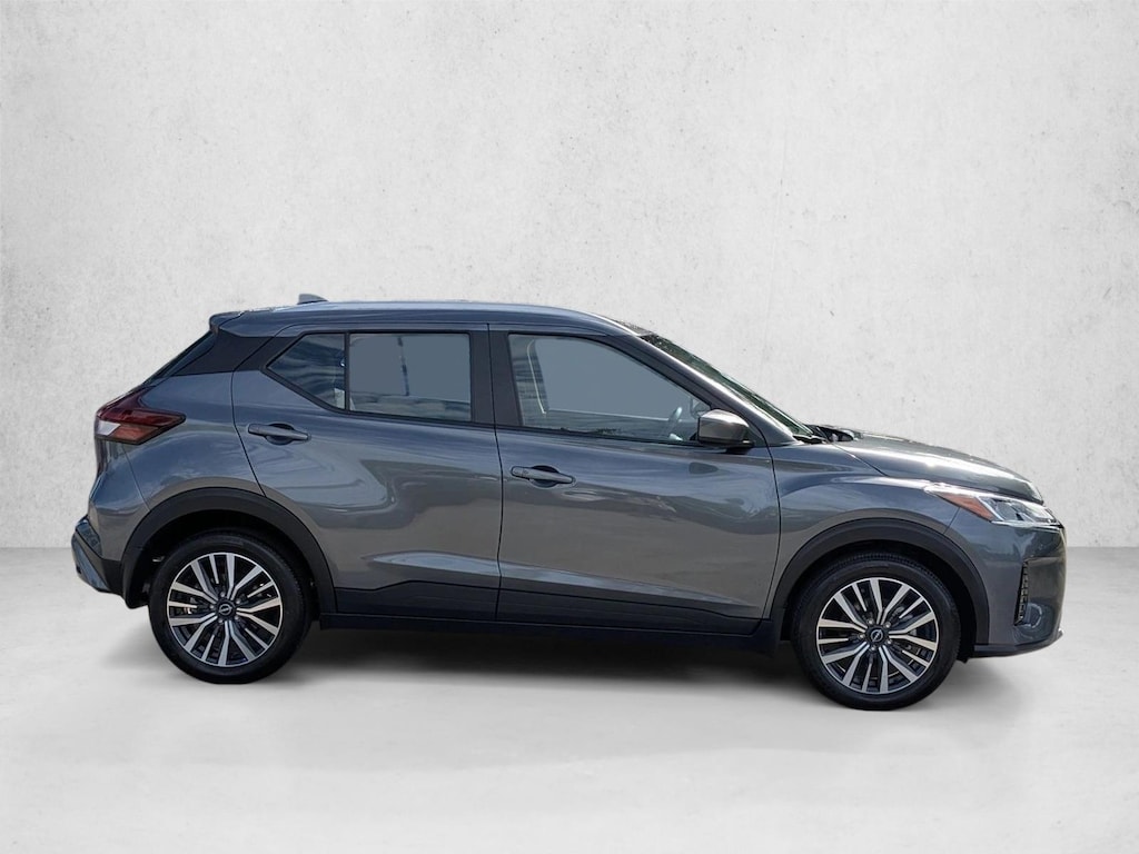 Used 2022 Nissan Kicks SV SUV