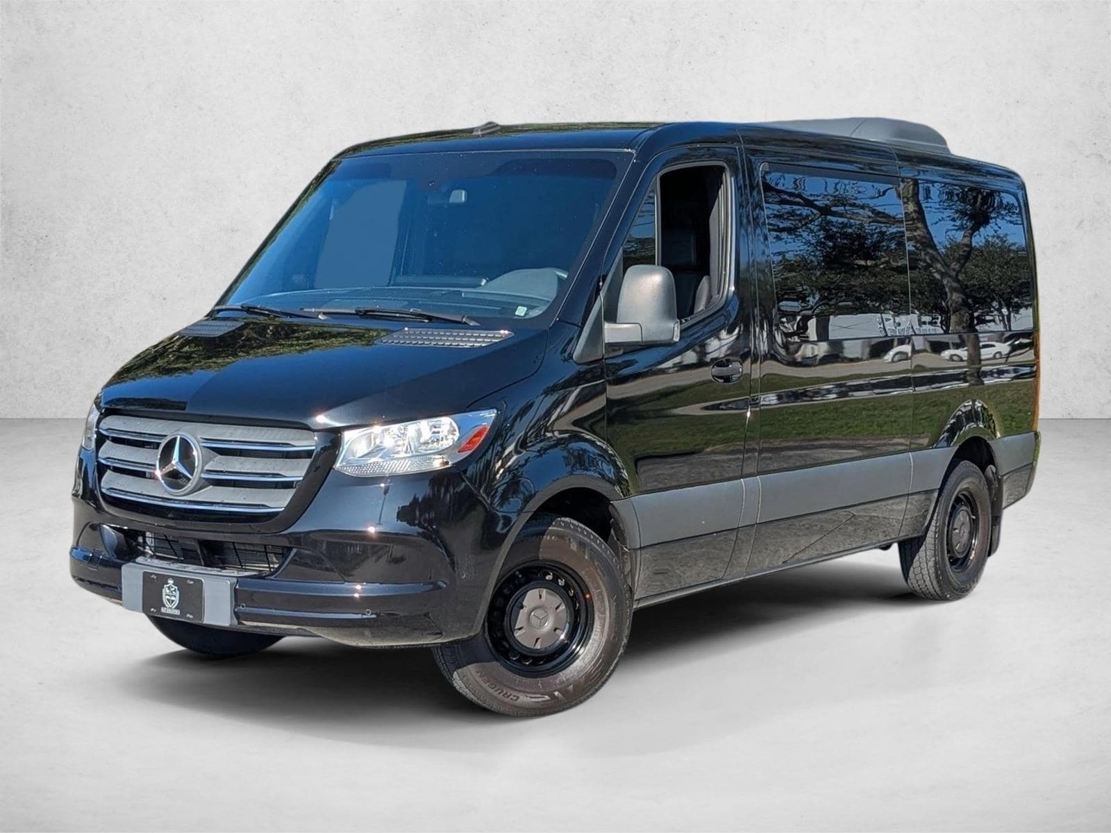 2023 Mercedes-Benz Sprinter Passenger Van Base's photo