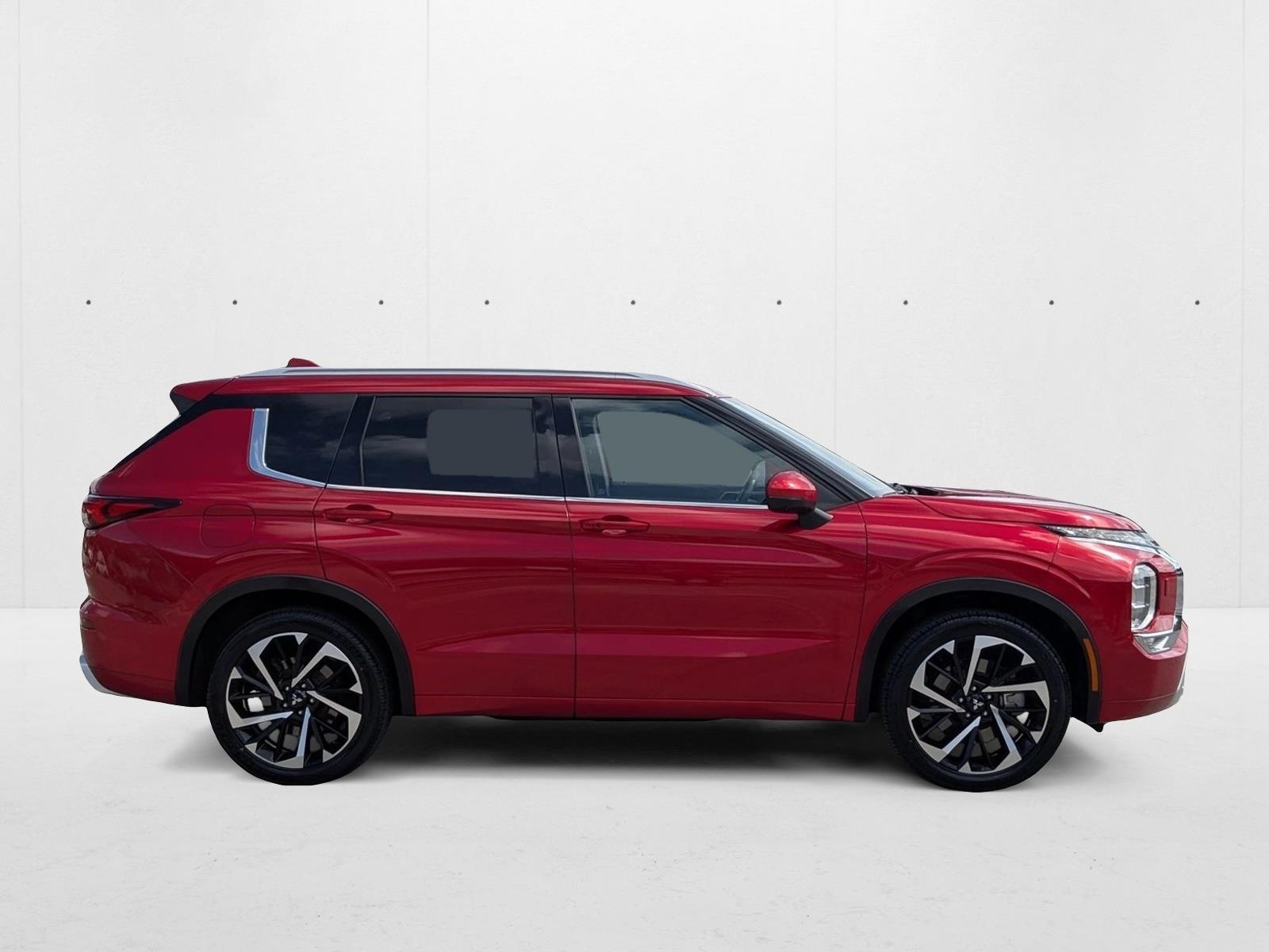 2022 Mitsubishi Outlander SEL Launch Edition photo 4