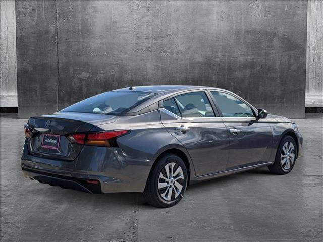 2025 Nissan Altima S photo 2