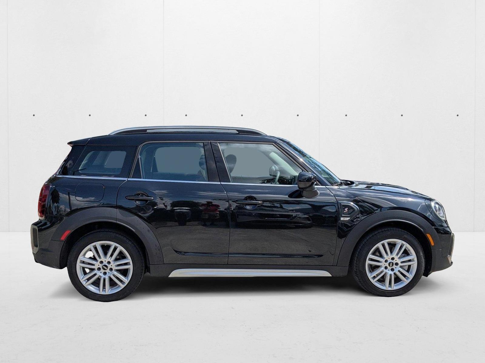 2024 Mini Countryman S photo 2