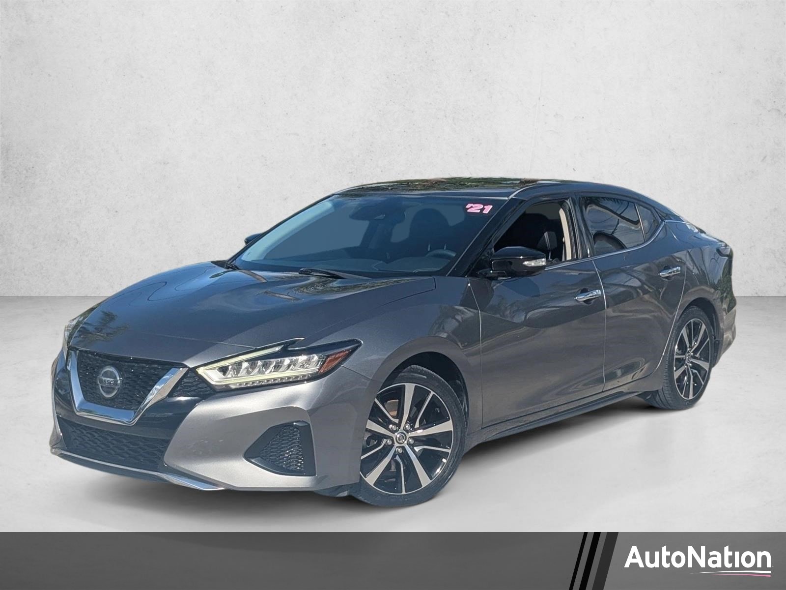 2021 Nissan Maxima SV's photo