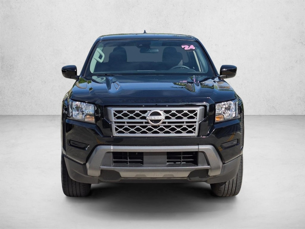 Used 2024 Nissan Frontier SV Truck Crew Cab