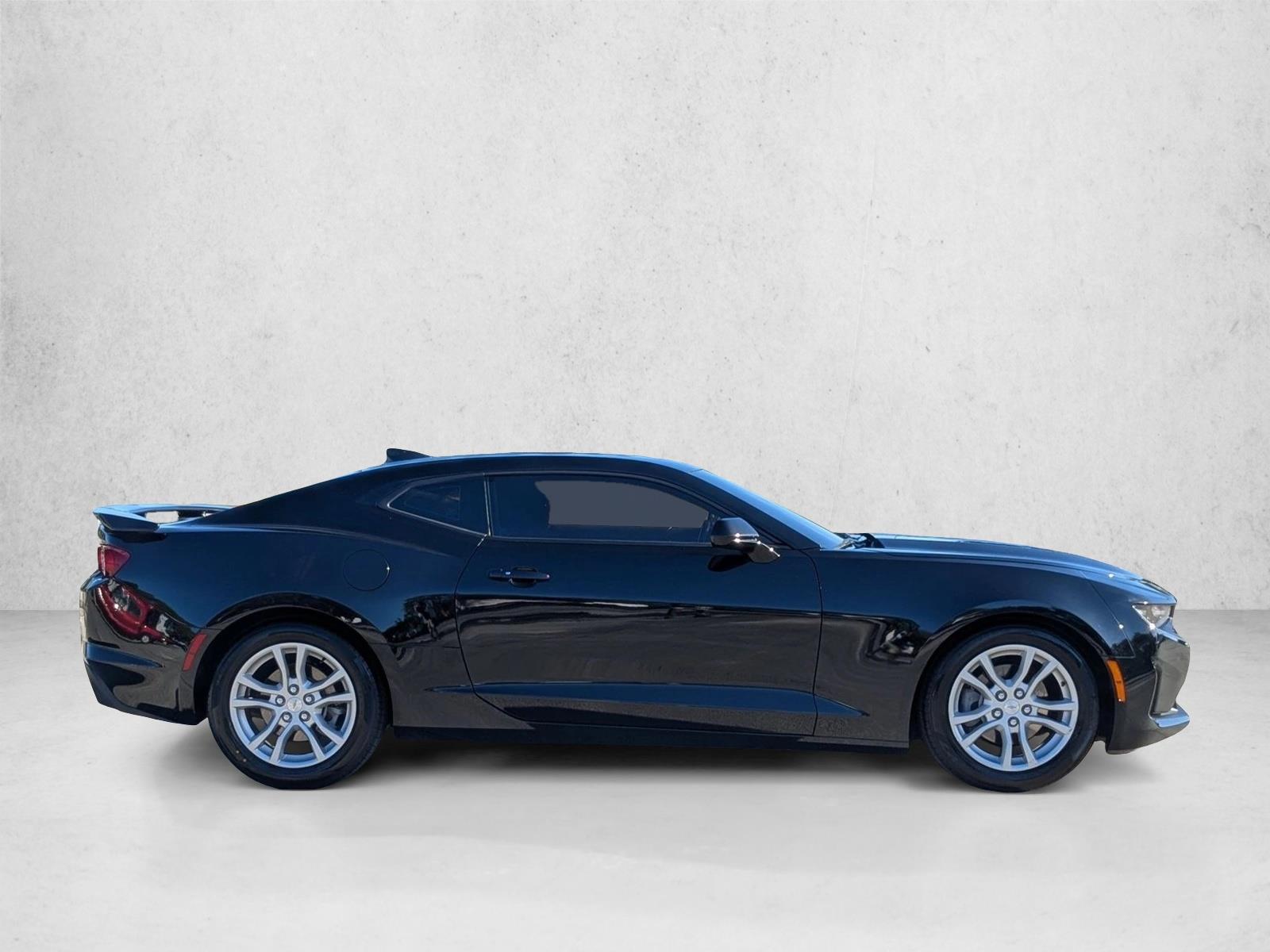 2022 Chevrolet Camaro 1LS photo 4