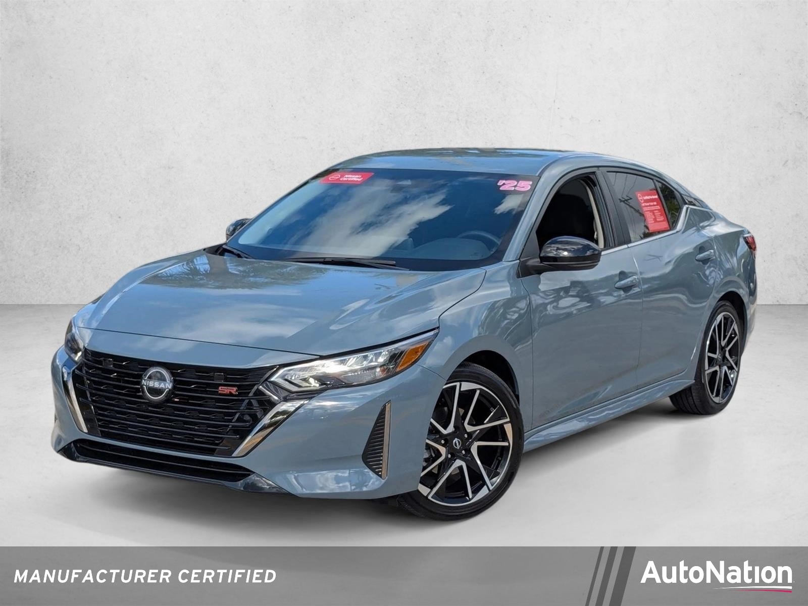 2025 Nissan Sentra SR CVT's photo