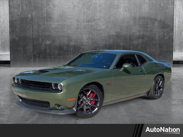 2022 Dodge Challenger R/T's photo