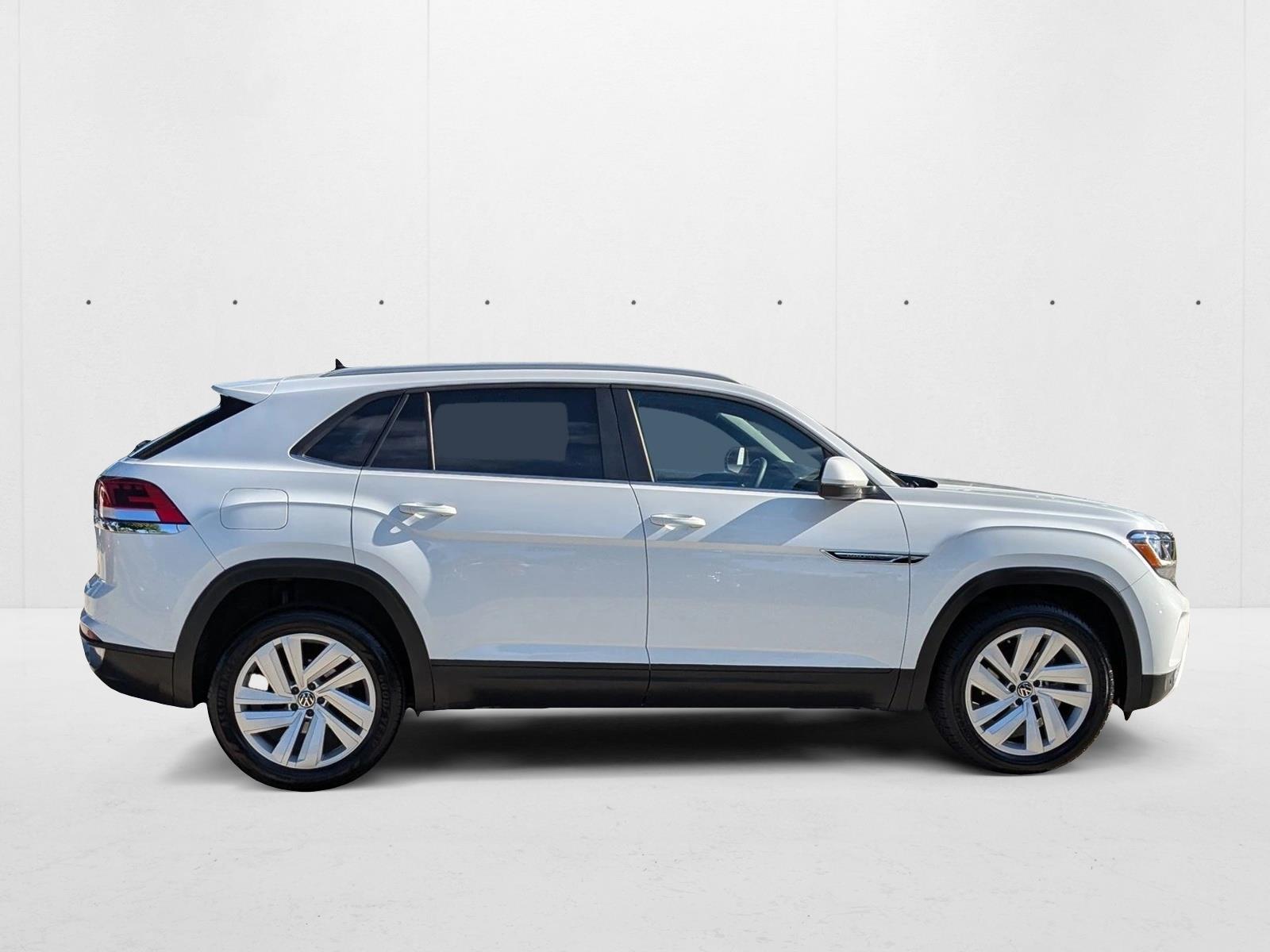 2021 Volkswagen Atlas Cross Sport SE Technology photo 4