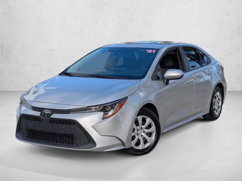 Used 2021 Toyota Corolla LE Sedan