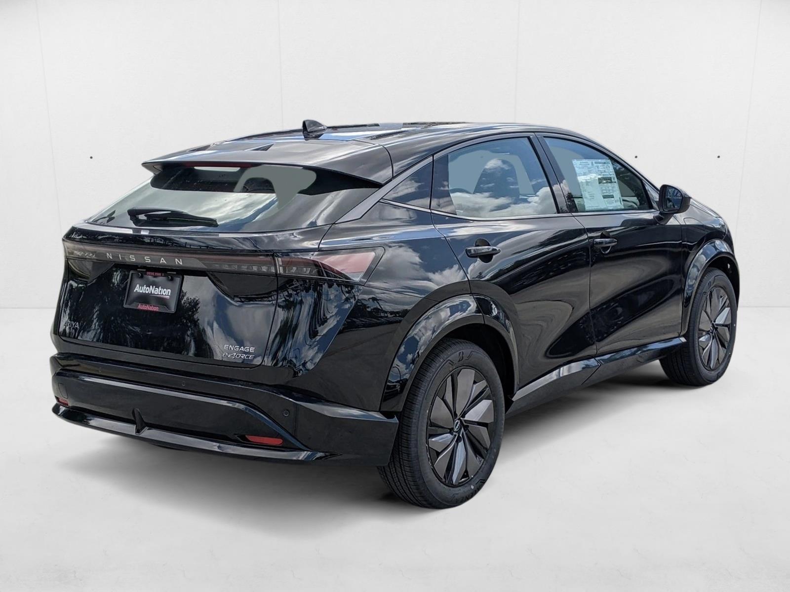 2024 Nissan ARIYA Engage photo 2