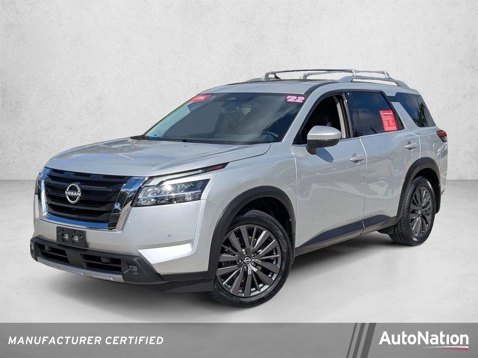 2022 Nissan Pathfinder SL 2WD's photo