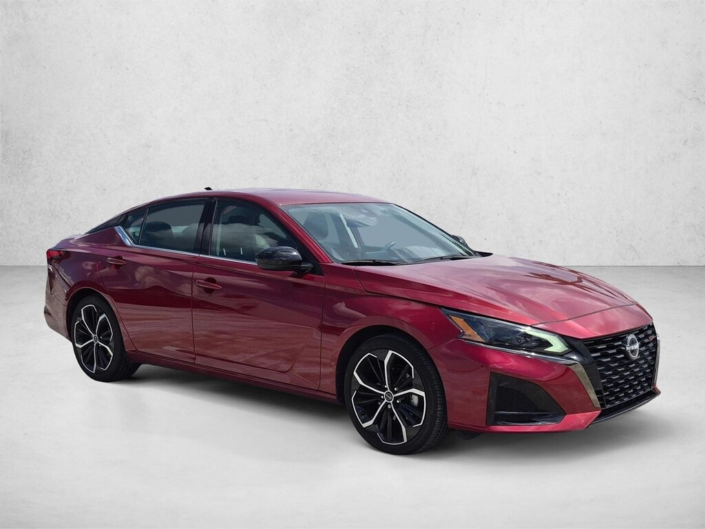 Used 2024 Nissan Altima 2.5 SR Sedan