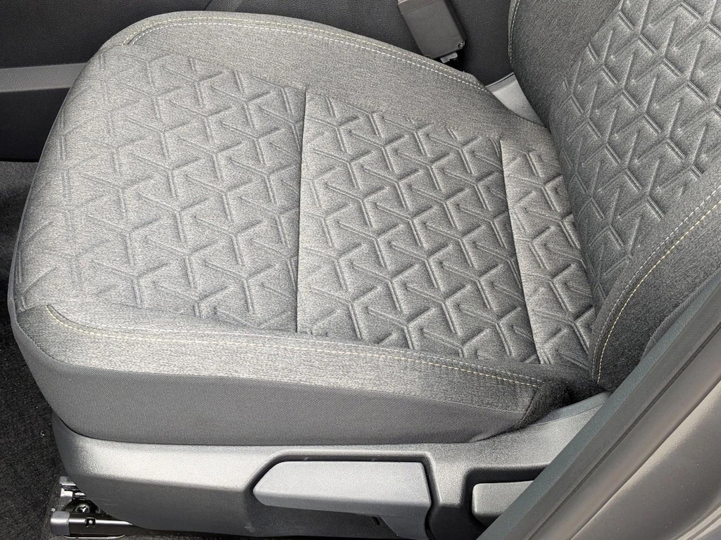 New 2026 Nissan Kicks SV SUV