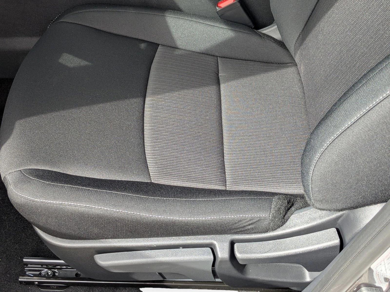 2025 Nissan Sentra SV photo 4