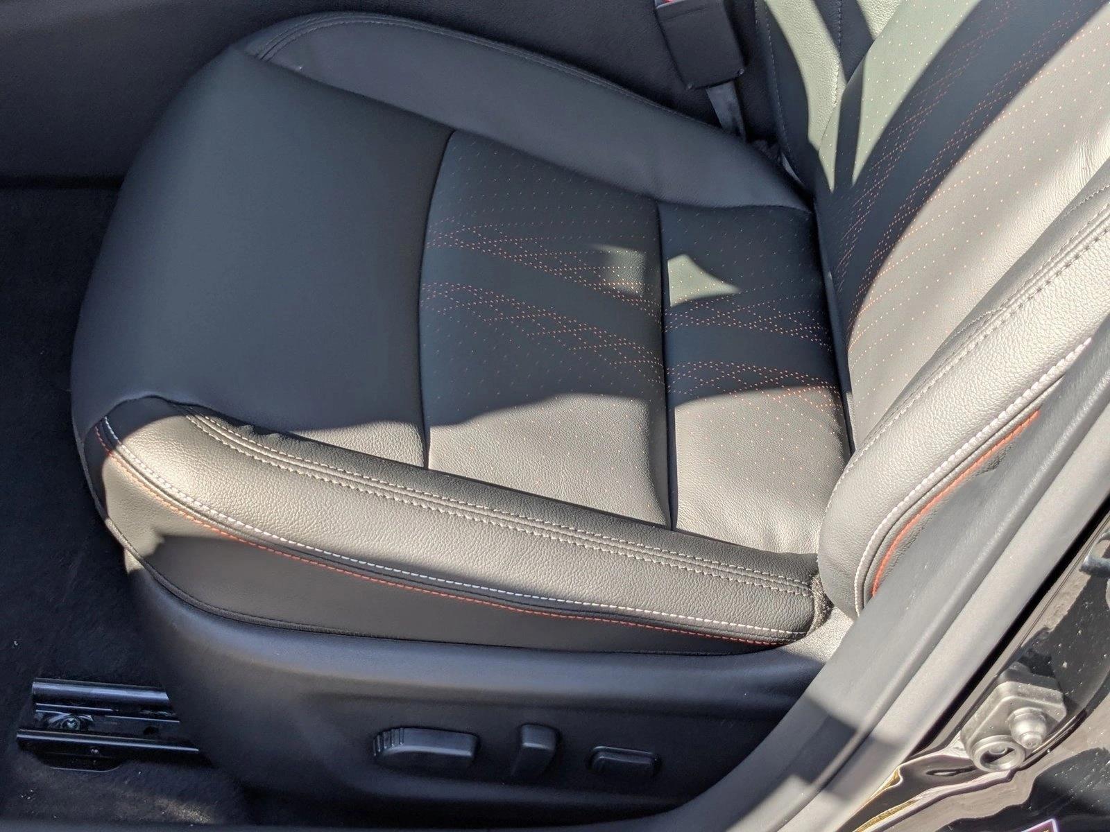 2025 Nissan Altima SR photo 4