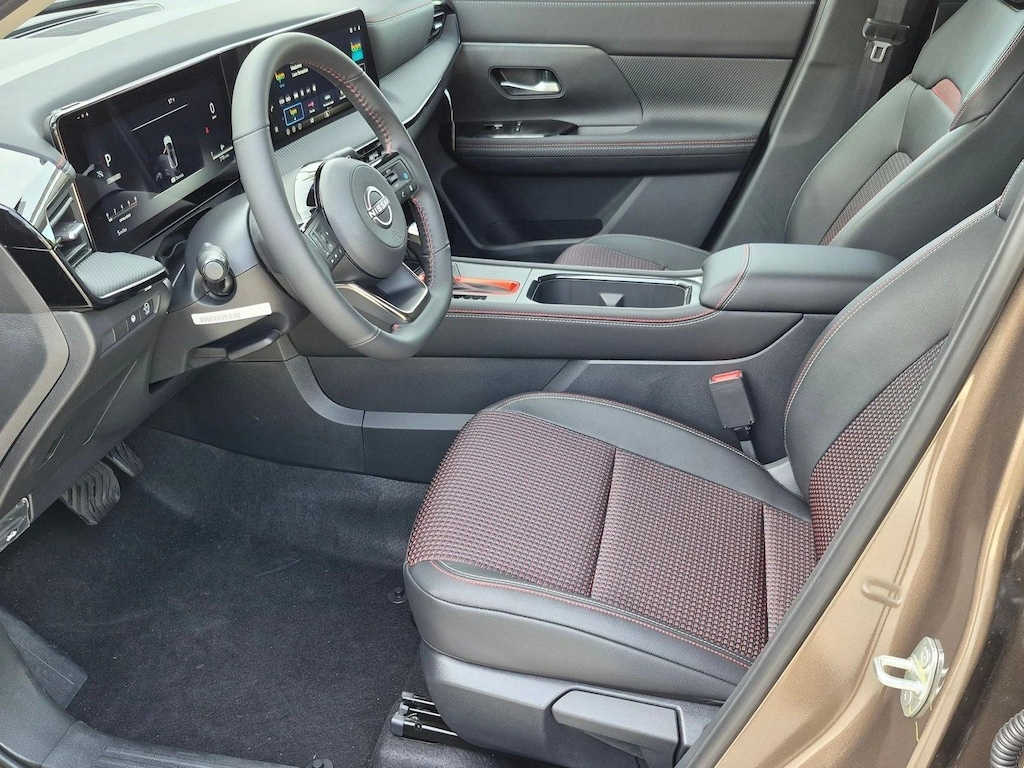 New 2026 Nissan Kicks SR SUV