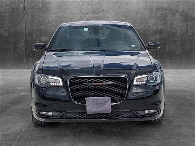 Used 2022 Chrysler 300 S with VIN 2C3CCABG8NH187032 for sale in Pembroke Pines, FL