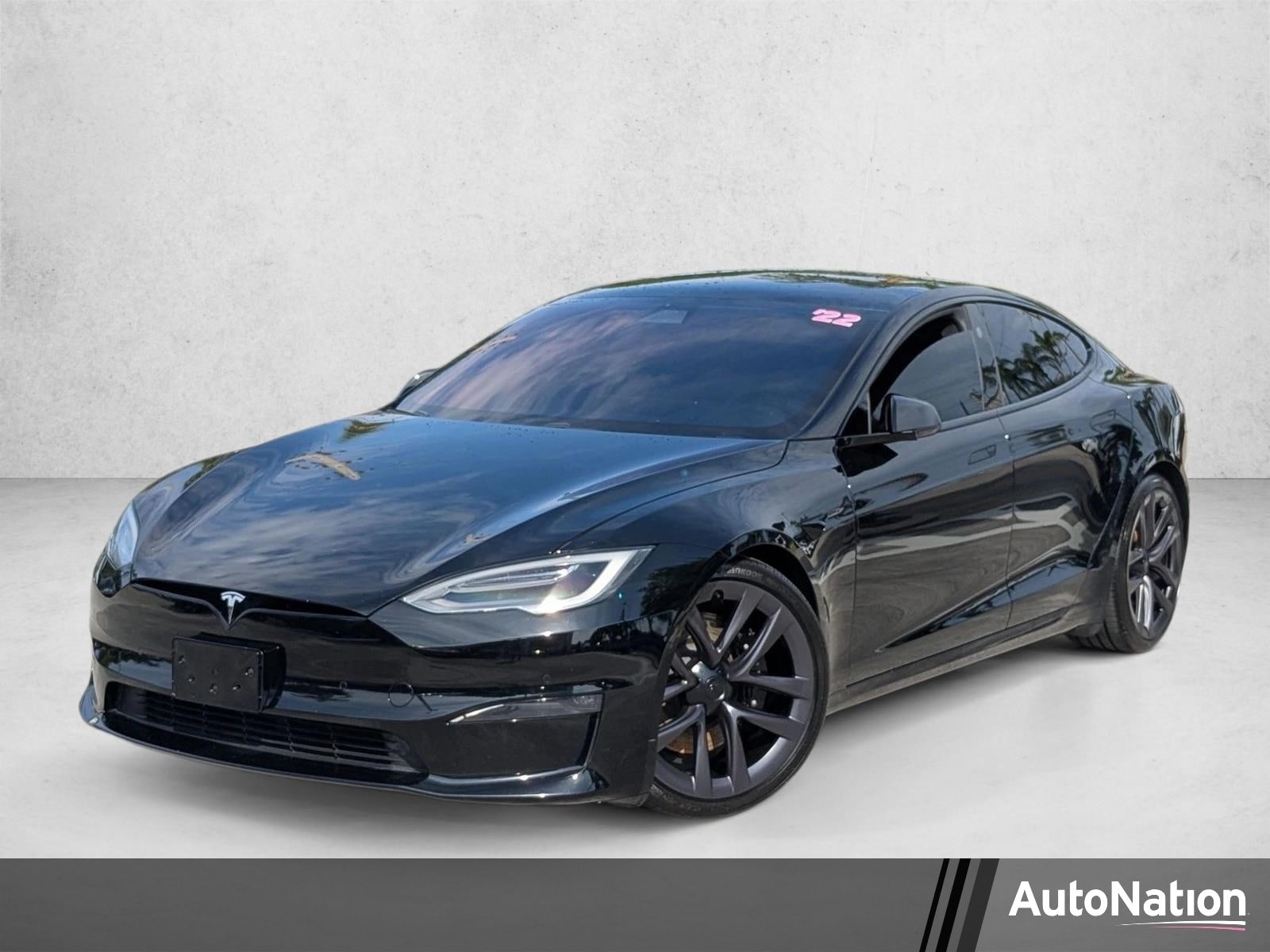 2022 Tesla Model S's photo