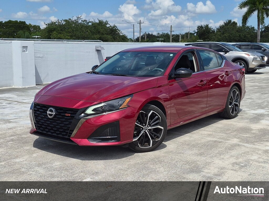 Used 2024 Nissan Altima 2.5 SR Sedan