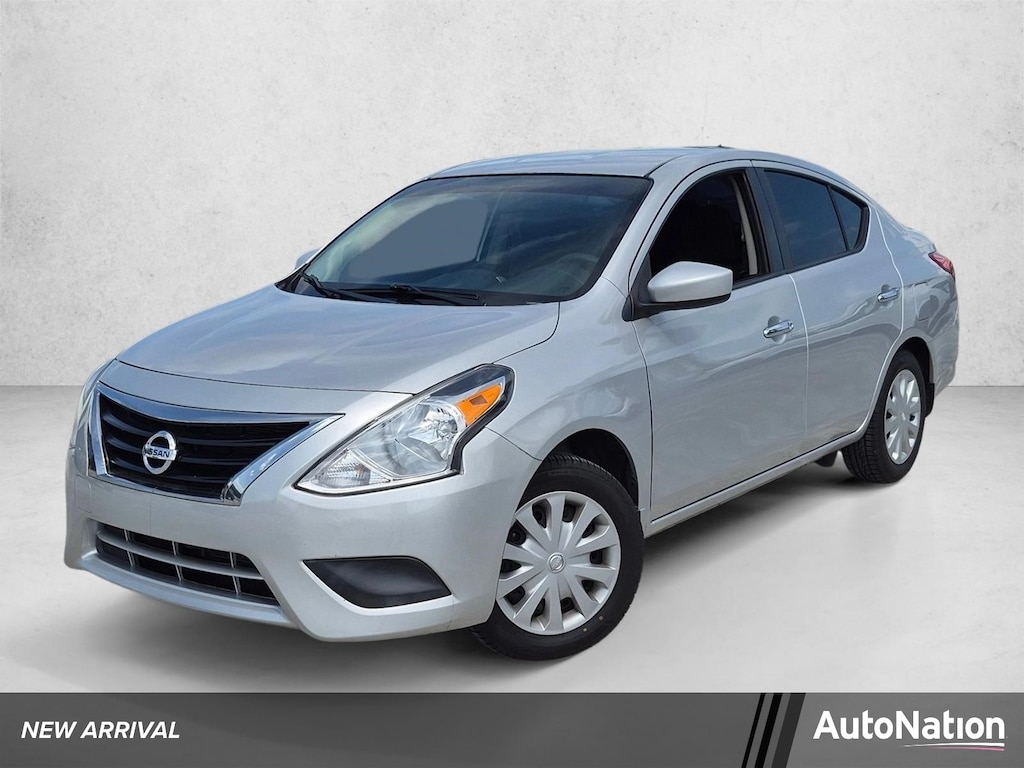 Used 2015 Nissan Versa SV Sedan