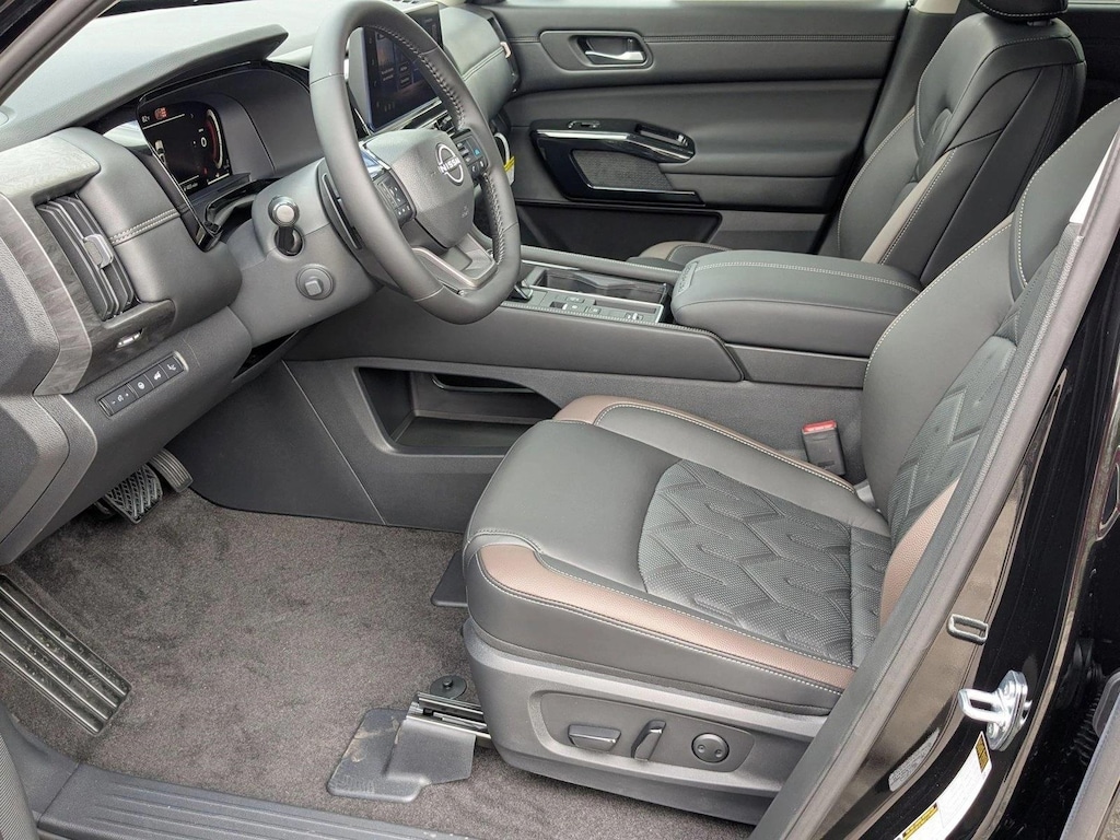 New 2026 Nissan Pathfinder Platinum SUV