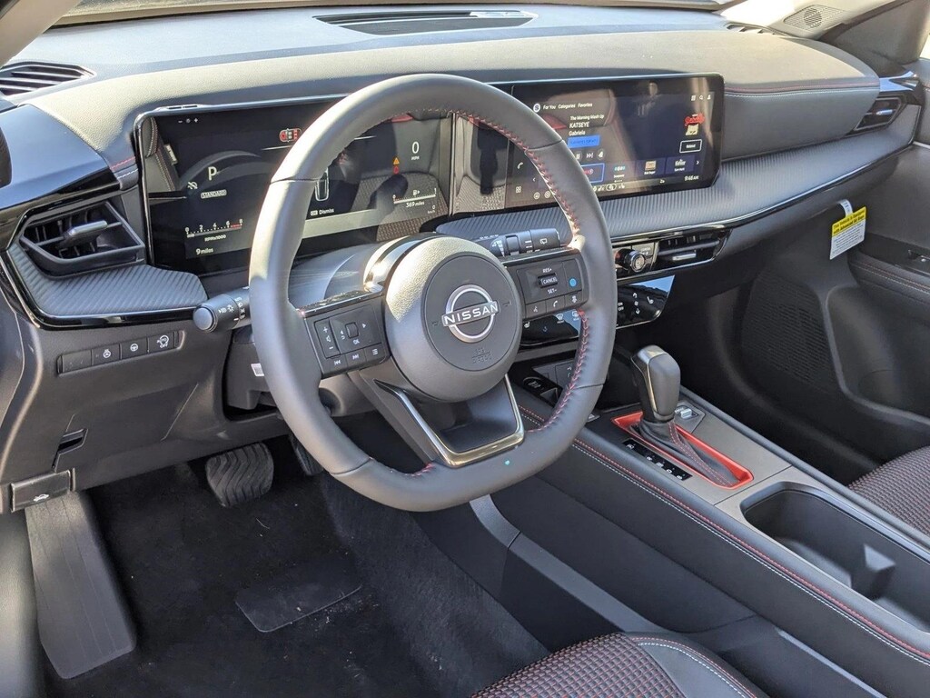 New 2026 Nissan Kicks SR SUV