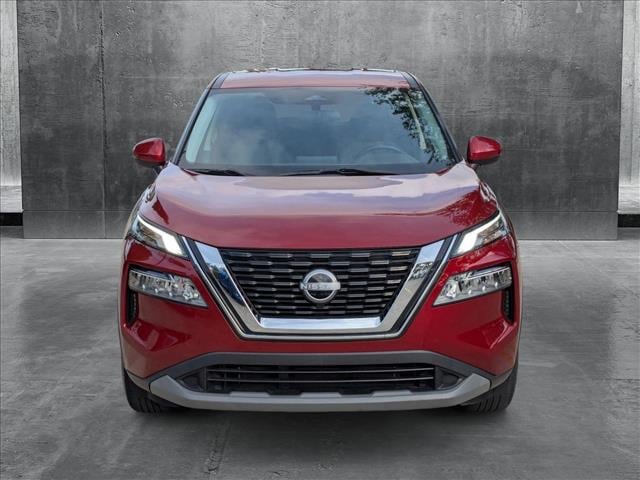 Used 2022 Nissan Rogue SV with VIN 5N1BT3BA8NC697670 for sale in Pembroke Pines, FL
