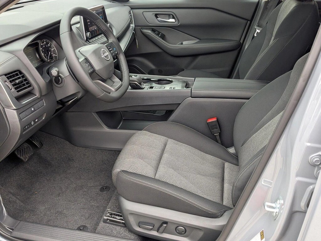New 2026 Nissan Rogue SV SUV