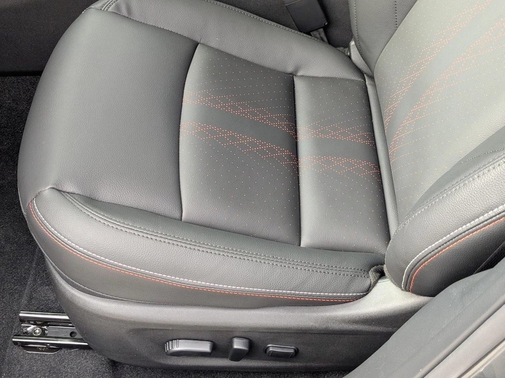 New 2025 Nissan Altima SR Sedan