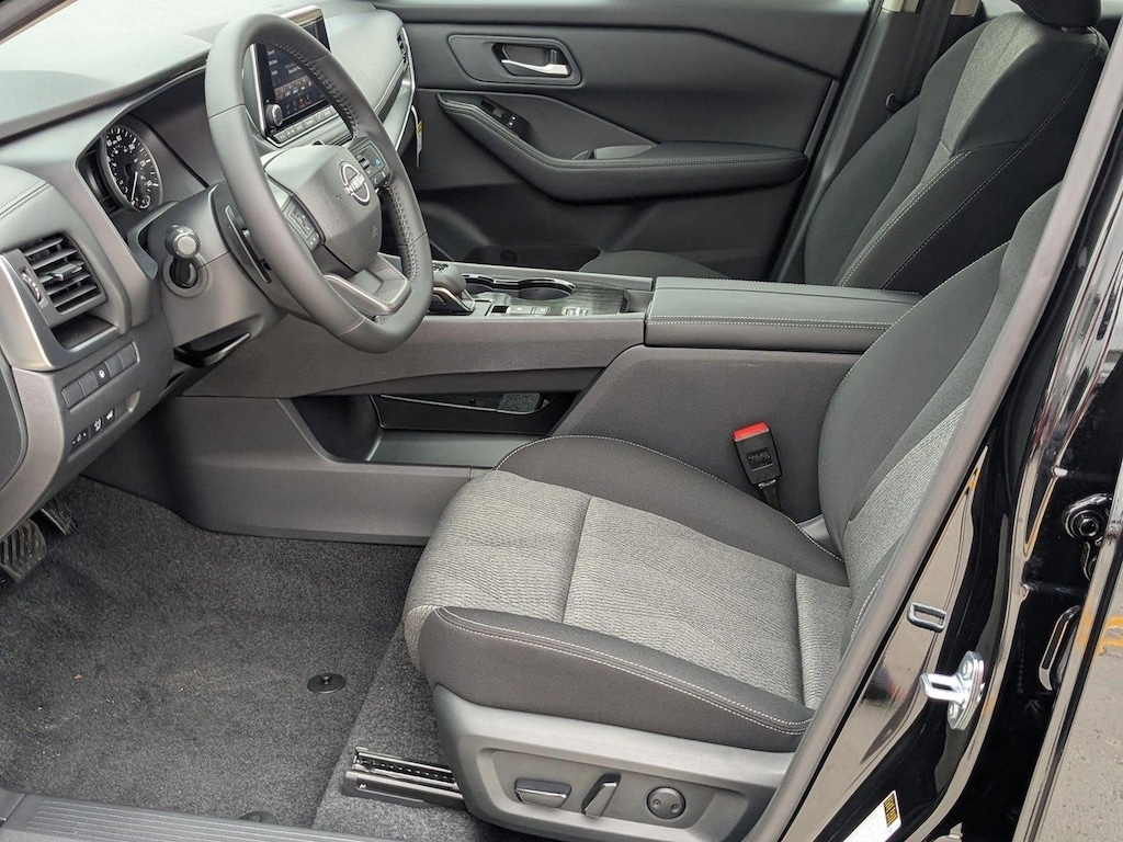 New 2026 Nissan Rogue SV SUV