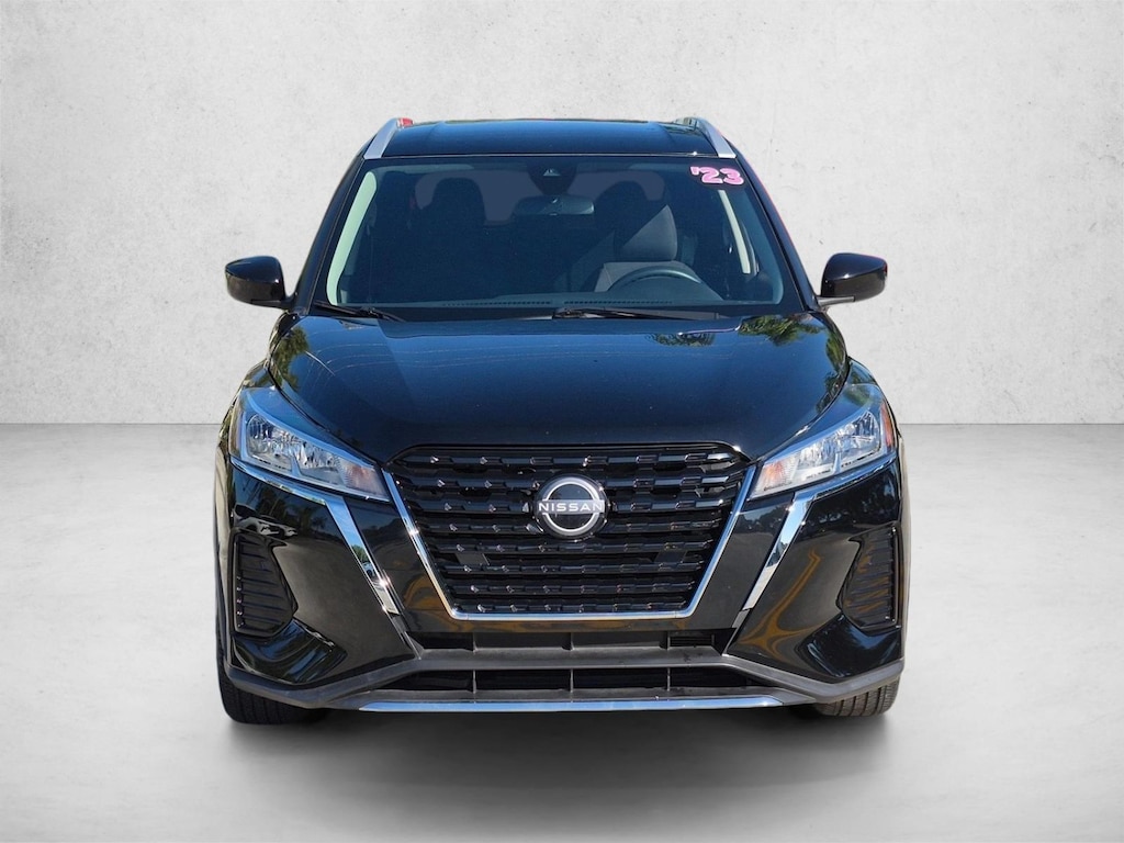 Used 2023 Nissan Kicks SV SUV