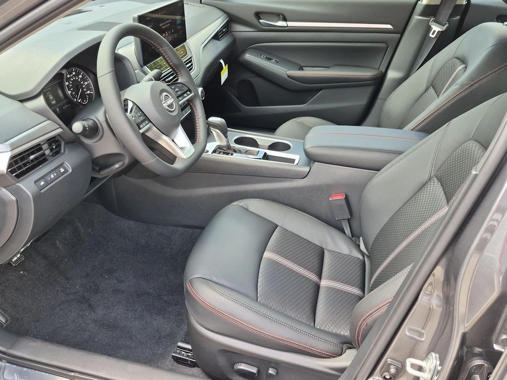New 2026 Nissan Altima SR Sedan