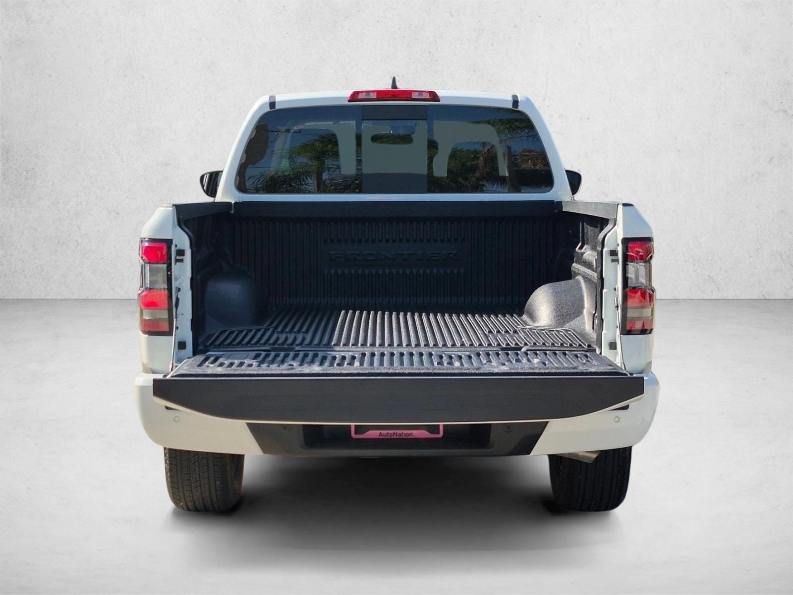 2025 Nissan Frontier SV - Photo 6